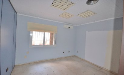Herverkoop - Apartment -
Torrevieja - Centro