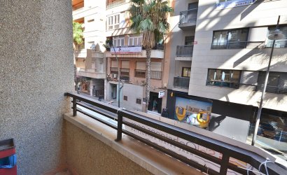 Herverkoop - Apartment -
Torrevieja - Centro