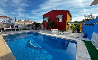 Revente - Villa -
Punta Prima