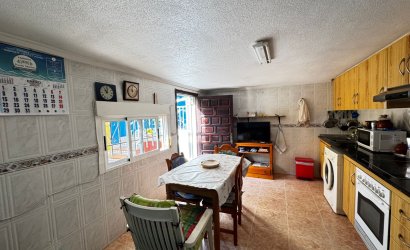 Revente - Villa -
Punta Prima