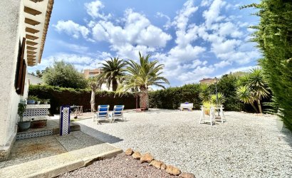 Reventa - Villa -
La Zenia - Costa Blanca