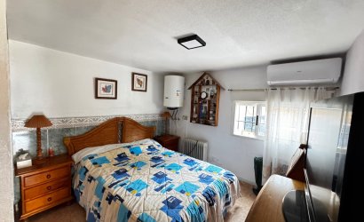 Revente - Villa -
Punta Prima