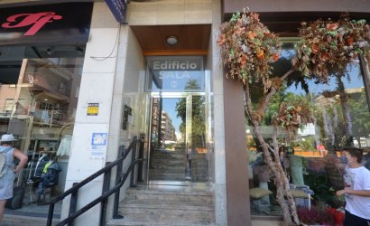 Reventa - Apartment -
Torrevieja - Centro