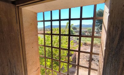 Reventa - Country House -
Yecla - Inland