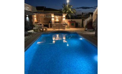 Herverkoop - Villa -
Benijofar