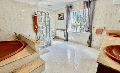 Resale - Country House -
Castalla