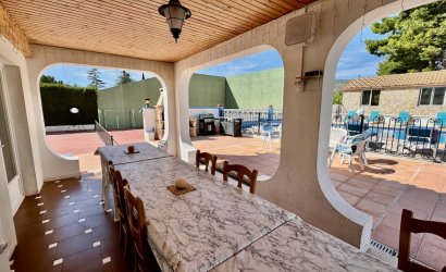 Resale - Country House -
Castalla