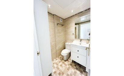Herverkoop - Apartment -
Manilva - Inland