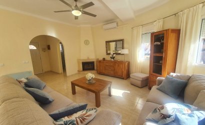 Herverkoop - Villa -
Orihuela Costa - Villamartin