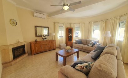 Herverkoop - Villa -
Orihuela Costa - Villamartin