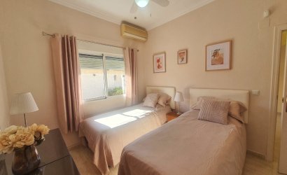 Herverkoop - Villa -
Orihuela Costa - Villamartin