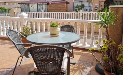 Herverkoop - Villa -
Orihuela Costa - Costa Blanca