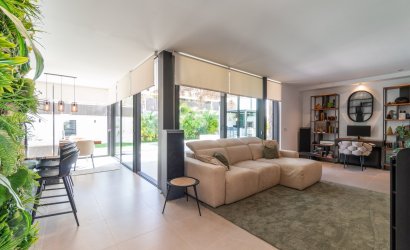 Resale - Villa -
Torrevieja - Los Balcones