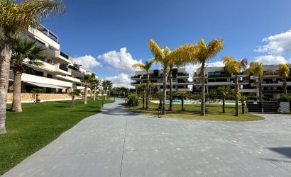 Herverkoop - Apartment -
Playa Flamenca