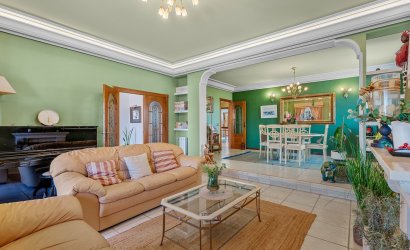 Herverkoop - Villa -
Torrevieja - La Mata
