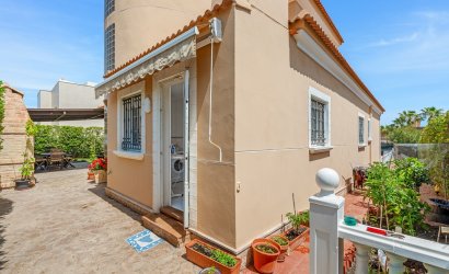 Herverkoop - Villa -
Torrevieja - La Mata