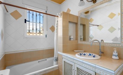 Herverkoop - Villa -
Torrevieja - La Mata