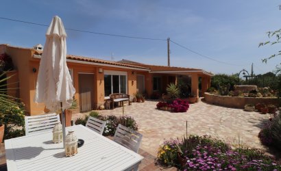Herverkoop - Country House -
Hondón de las Nieves - LA CANALOSA