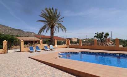 Herverkoop - Country House -
Hondón de las Nieves - LA CANALOSA
