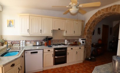 Herverkoop - Country House -
Hondón de las Nieves - LA CANALOSA