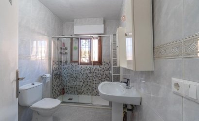 Resale - Villa -
Orihuela Costa - Villamartín