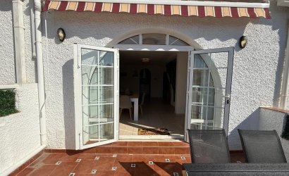 Herverkoop - Herenhuis -
Torrevieja - La Siesta