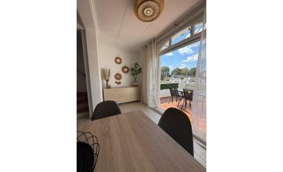 Herverkoop - Herenhuis -
Torrevieja - La Siesta