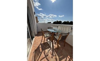 Herverkoop - Herenhuis -
Torrevieja - La Siesta