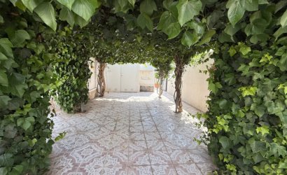 Herverkoop - Town House -
Torrevieja - Costa Blanca