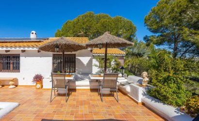 Herverkoop - Villa -
Orihuela - Inland