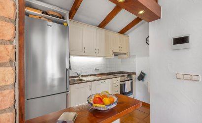 Herverkoop - Villa -
Orihuela - Inland