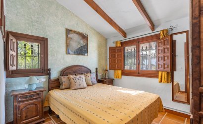 Herverkoop - Villa -
Orihuela - Inland