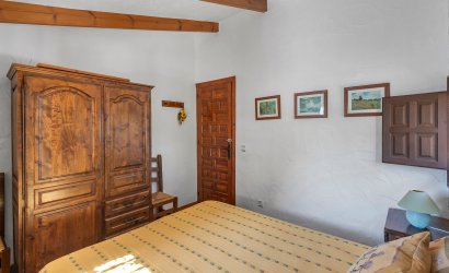 Herverkoop - Villa -
Orihuela - Inland