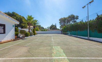 Herverkoop - Villa -
Orihuela - Inland