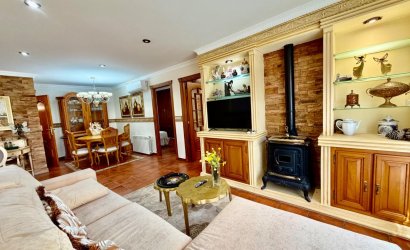 Herverkoop - Semi Detached -
Orihuela Costa - La Zenia