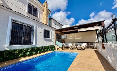 Herverkoop - Semi Detached -
Orihuela Costa - La Zenia