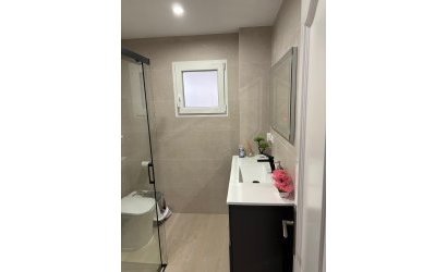 Resale - Apartment -
Torrevieja - Centro