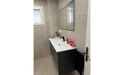 Resale - Apartment -
Torrevieja - Centro