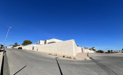 Herverkoop - Villa -
Orihuela Costa - Costa Blanca