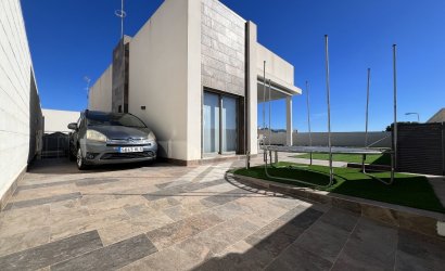 Herverkoop - Villa -
Orihuela Costa - Costa Blanca