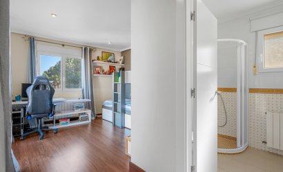 Resale - Villa -
Ciudad De Las Comunicaciones - Costa Blanca
