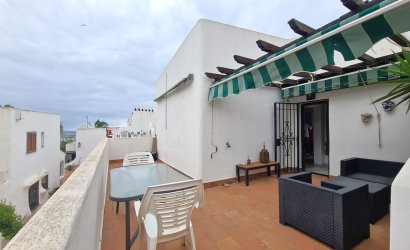 Herverkoop - Town House -
La Duquesa - Costa del Sol