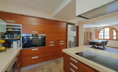 Herverkoop - Villa -
Elche