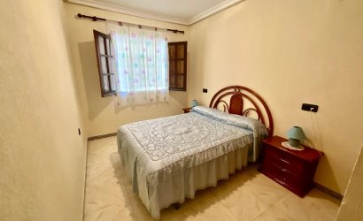 Resale - Bungalow -
Torrevieja - Torreblanca