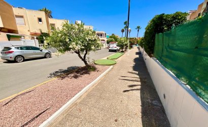 Resale - Bungalow -
Torrevieja - Torreblanca