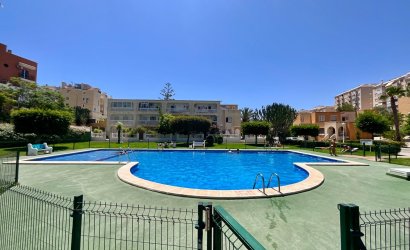 Resale - Bungalow -
Torrevieja - Torreblanca