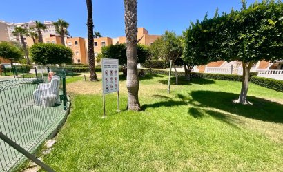 Resale - Bungalow -
Torrevieja - Torreblanca