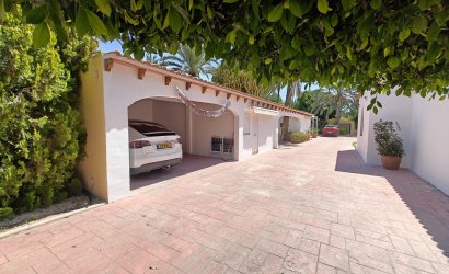 Herverkoop - Villa -
Elche