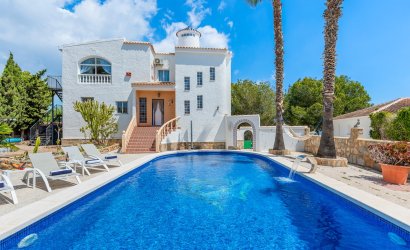 Resale - Villa -
Pinar de Campoverde - Costa Blanca