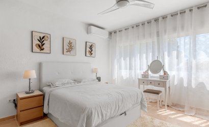 Resale - Villa -
Pinar de Campoverde - Costa Blanca